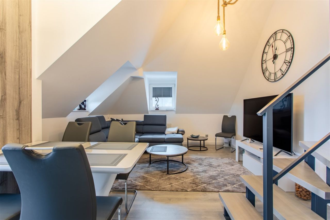 Mieszkanie 4-pokojowe Szklarska Poręba. Zdjęcie 2