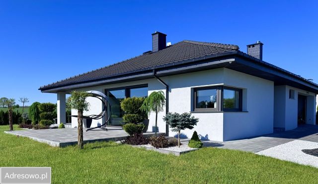 dom wolnostojący, 4 pokoje Kobylice. Zdjęcie 1