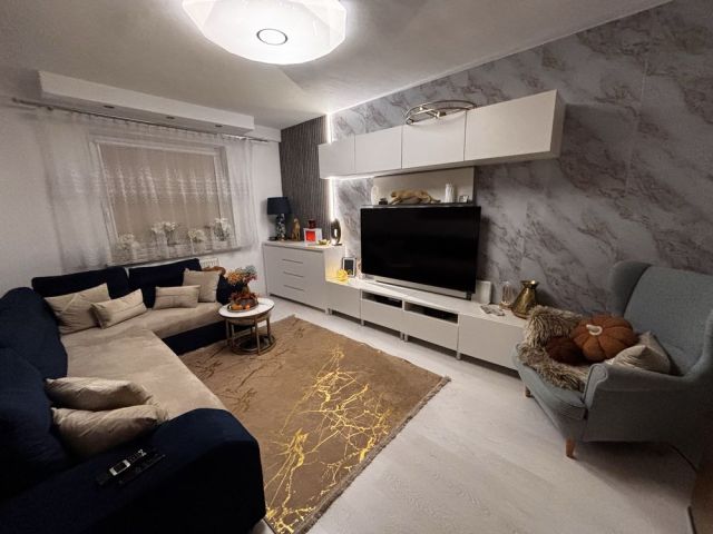 Mieszkanie 3-pokojowe Ząbki, ul. Powstańców. Zdjęcie 1