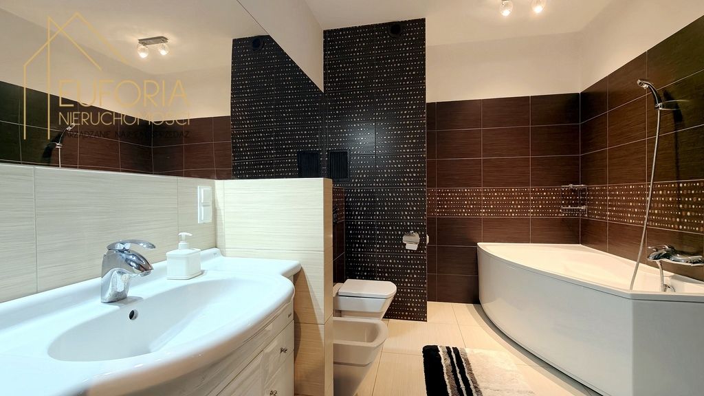 Mieszkanie 4-pokojowe Łódź, ul. Emilii Plater. Zdjęcie 8