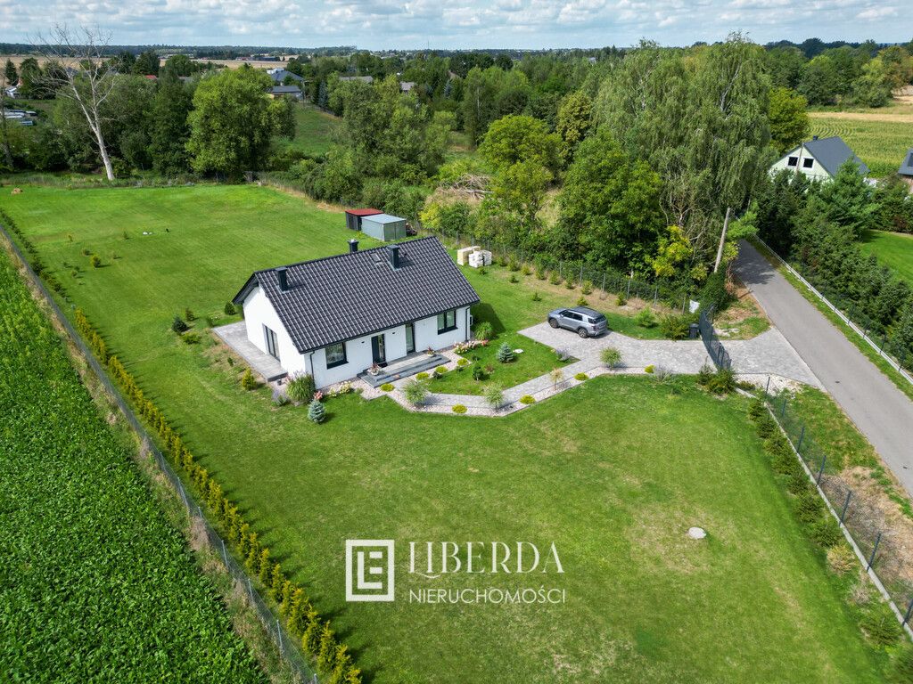 dom wolnostojący, 3 pokoje Bystrzejowice Pierwsze. Zdjęcie 1