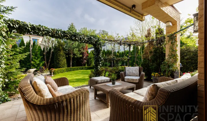 dom wolnostojący, 4 pokoje Warszawa Wilanów, ul. Rosy