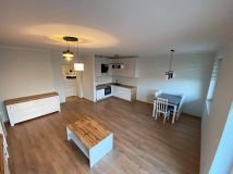 Mieszkanie 3-pokojowe Skierniewice, ul. Adama Mickiewicza. Zdjęcie 4