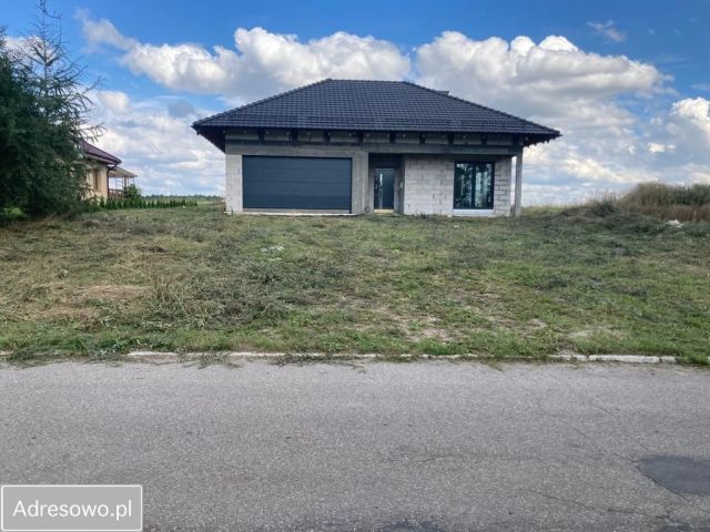 dom wolnostojący, 5 pokoi Rakowice. Zdjęcie 1