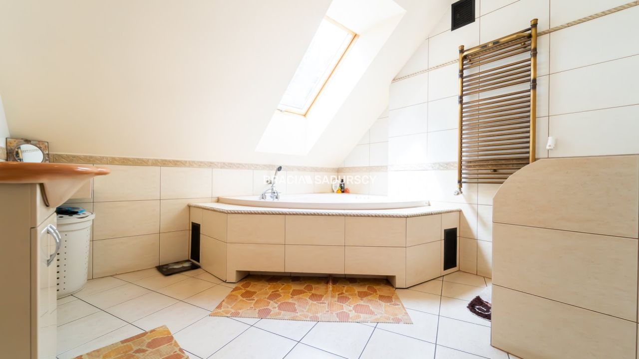 dom wolnostojący, 5 pokoi Wieliczka. Zdjęcie 34