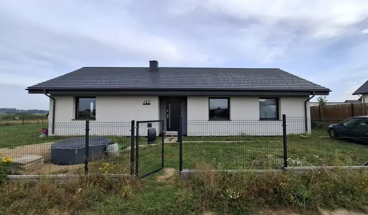 dom wolnostojący, 5 pokoi Skowarcz, ul. Kminkowa