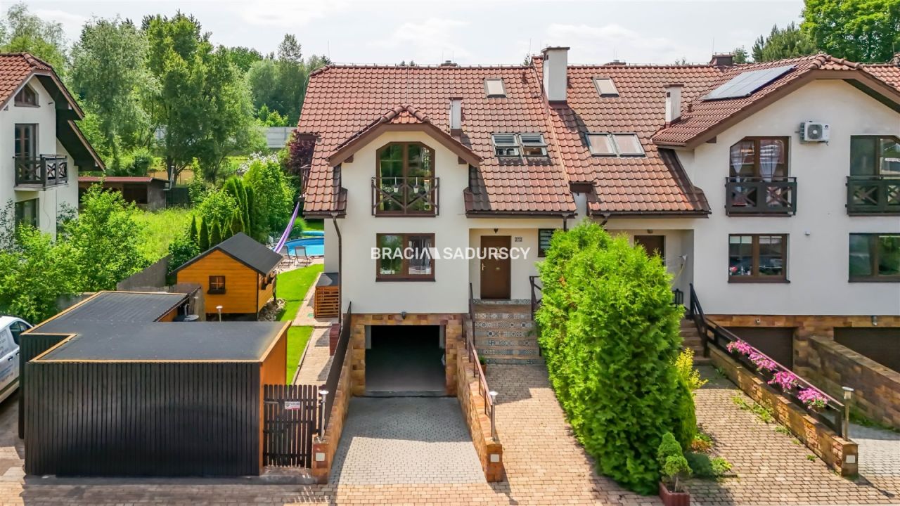 dom szeregowy, 6 pokoi Zabawa. Zdjęcie 18