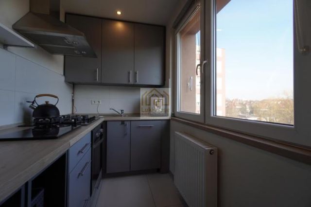 Mieszkanie 2-pokojowe Zabrze, ul. gen. Charlesa de Gaulle'a. Zdjęcie 3