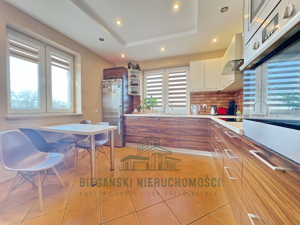 dom wolnostojący, 5 pokoi Łuszczów Drugi. Zdjęcie 8