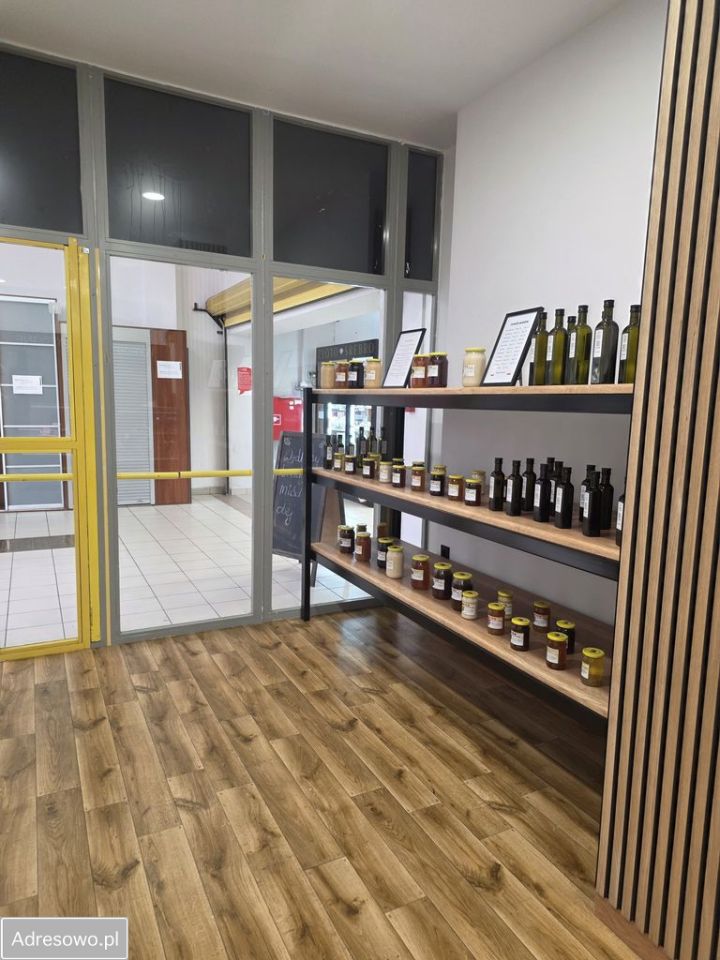 Lokal Kraków Prądnik Biały, ul. Józefa Mackiewicza. Zdjęcie 2