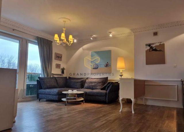 Mieszkanie 4-pokojowe Warszawa Saska Kępa, ul. Zwycięzców. Zdjęcie 1