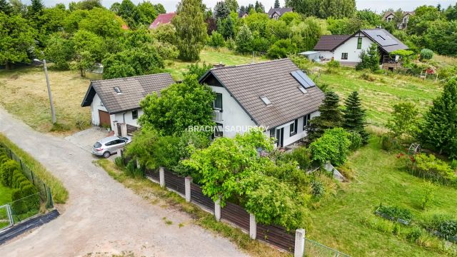 dom wolnostojący, 4 pokoje Rożnowa. Zdjęcie 32