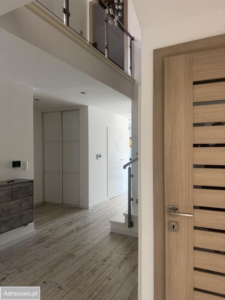 dom wolnostojący, 7 pokoi Zaczarnie. Zdjęcie 13