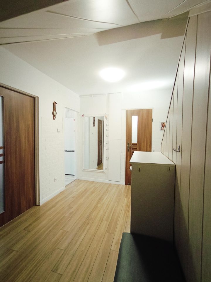 Mieszkanie 5-pokojowe Jelenia Góra Cieplice Śląskie-Zdrój, ul. Macieja Rataja. Zdjęcie 2