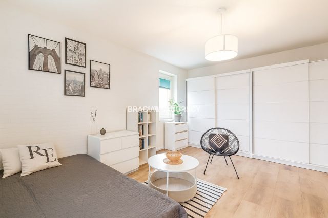 Mieszkanie 2-pokojowe Kraków Czyżyny, os. Dywizjonu 303. Zdjęcie 2