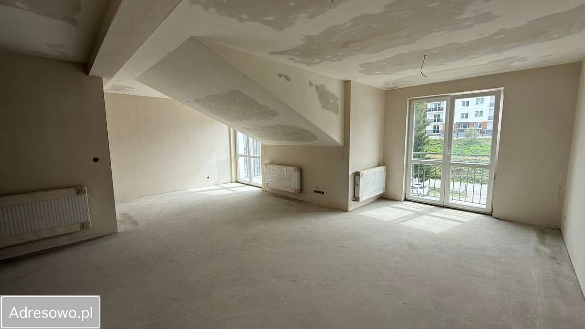 Mieszkanie 3-pokojowe Brzozów, ul. Fryderyka Chopina. Zdjęcie 2