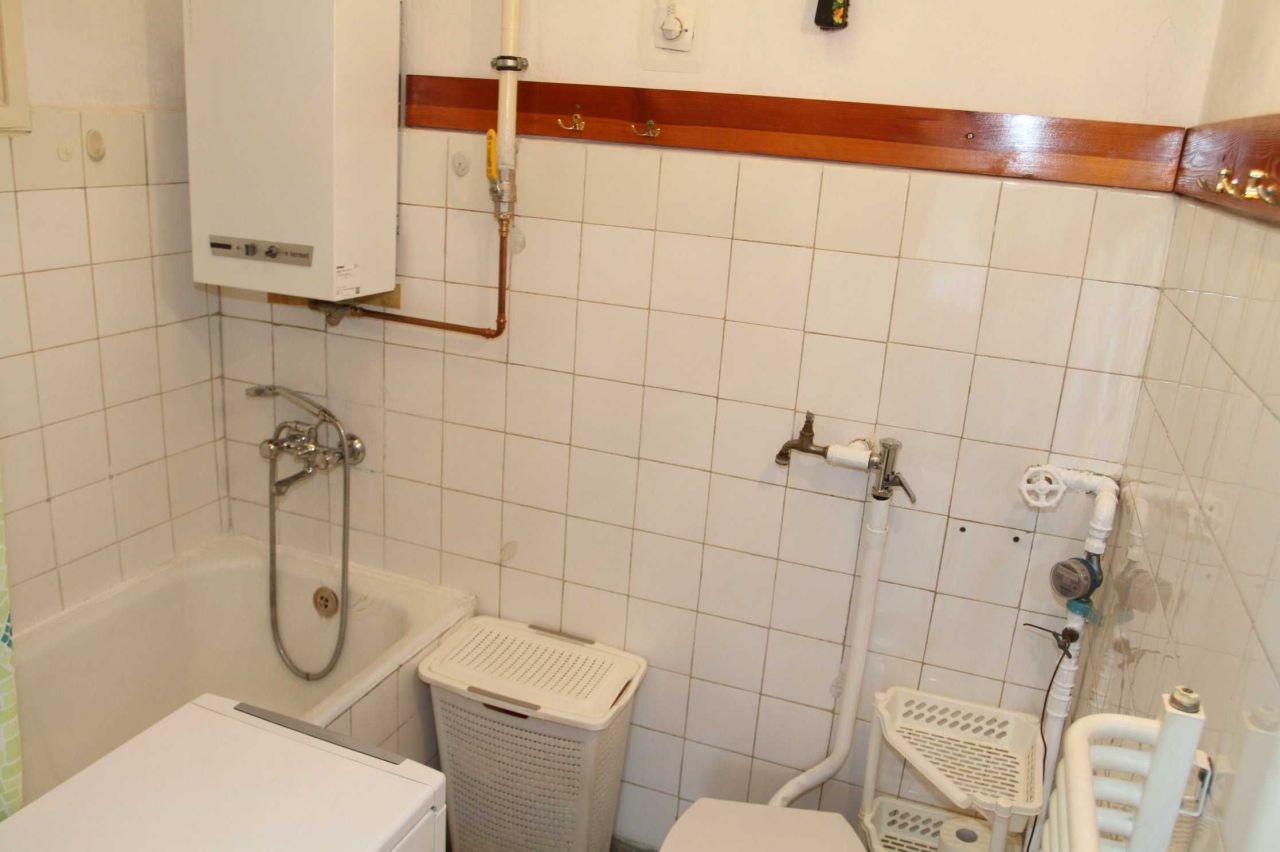 Mieszkanie 3-pokojowe Brzeg Dolny. Zdjęcie 3