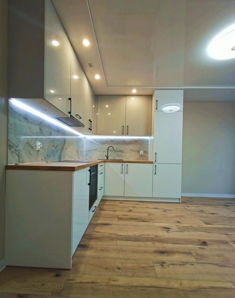 Mieszkanie 4-pokojowe Kielce Czarnów, ul. Piekoszowska. Zdjęcie 5