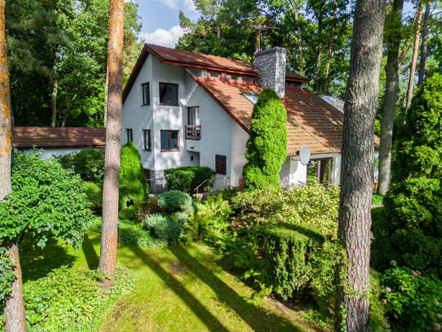 dom wolnostojący, 12 pokoi Podkowa Leśna, ul. Główna. Zdjęcie 1