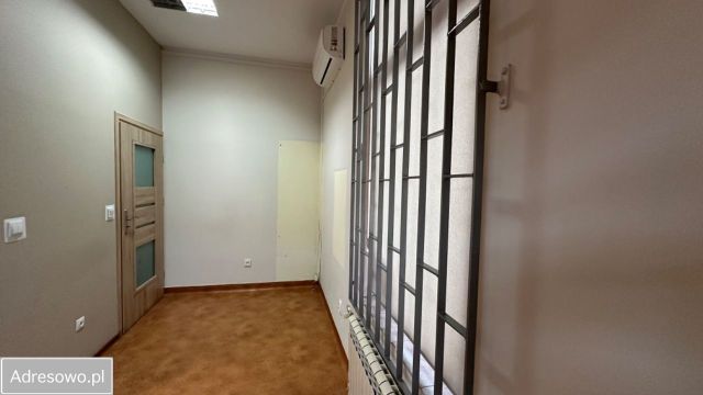 Lokal Kraków Bieńczyce, pl. Bieńczycki Plac Targowy. Zdjęcie 7