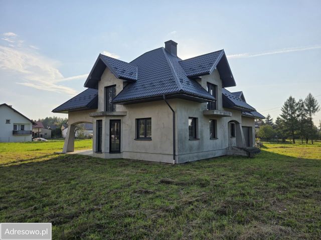 dom wolnostojący, 5 pokoi Pogórska Wola. Zdjęcie 1