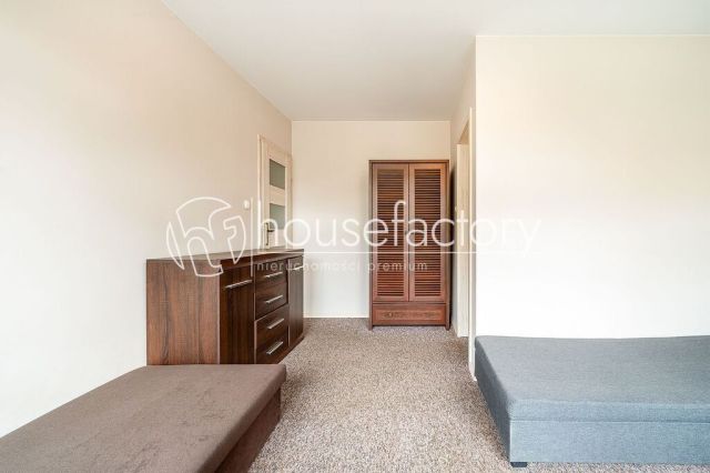 dom wolnostojący, 9 pokoi Łódź Stare Rokicie, ul. Holownicza. Zdjęcie 11