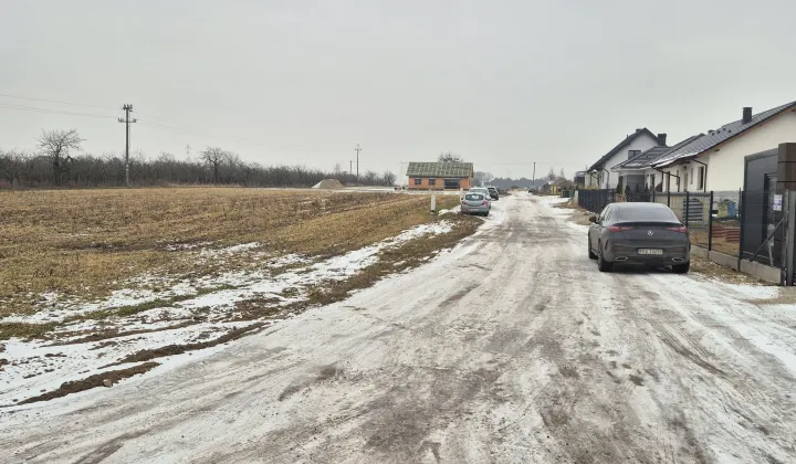 Działka budowlana Skrzynki, ul. św. Huberta