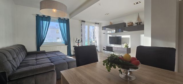 Mieszkanie 3-pokojowe Gdynia Wielki Kack, ul. Starodworcowa. Zdjęcie 1