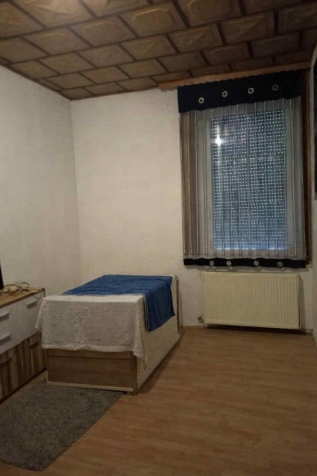 Mieszkanie 4-pokojowe Głogówek. Zdjęcie 2