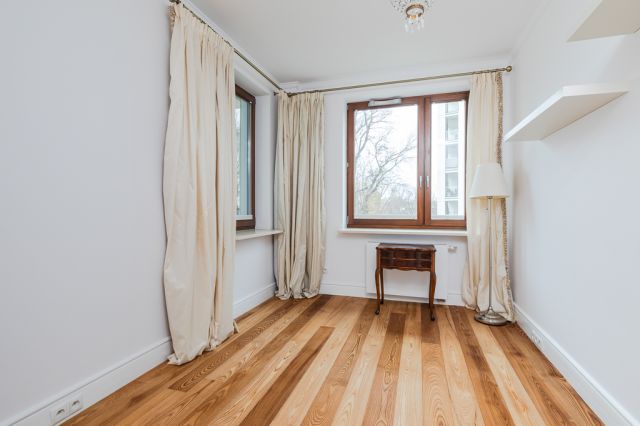 Mieszkanie 4-pokojowe Warszawa Śródmieście, ul. Leona Kruczkowskiego. Zdjęcie 28