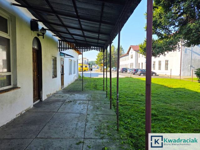 Lokal Zagórz, pl. Obrońców Węzła Zagórskiego. Zdjęcie 9