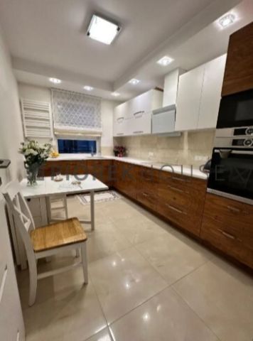 Mieszkanie 3-pokojowe Warszawa Ursus, ul. Powstańców Warszawy. Zdjęcie 10