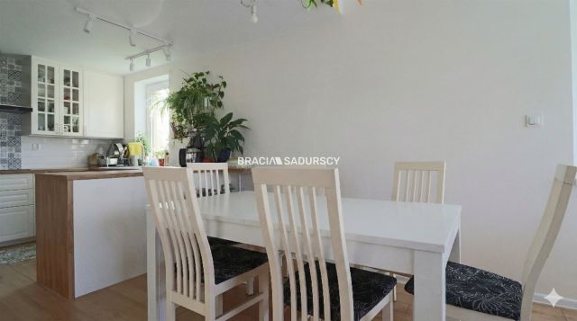 dom wolnostojący, 6 pokoi Kraków Nowa Huta, ul. Rumiankowa. Zdjęcie 14