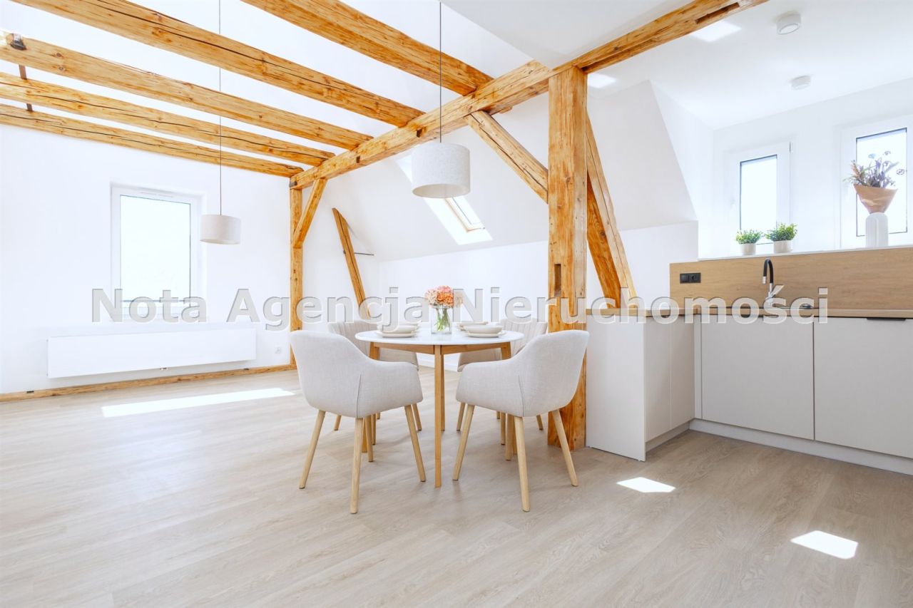 Mieszkanie 4-pokojowe Wałbrzych Podgórze, ul. Niepodległości. Zdjęcie 2