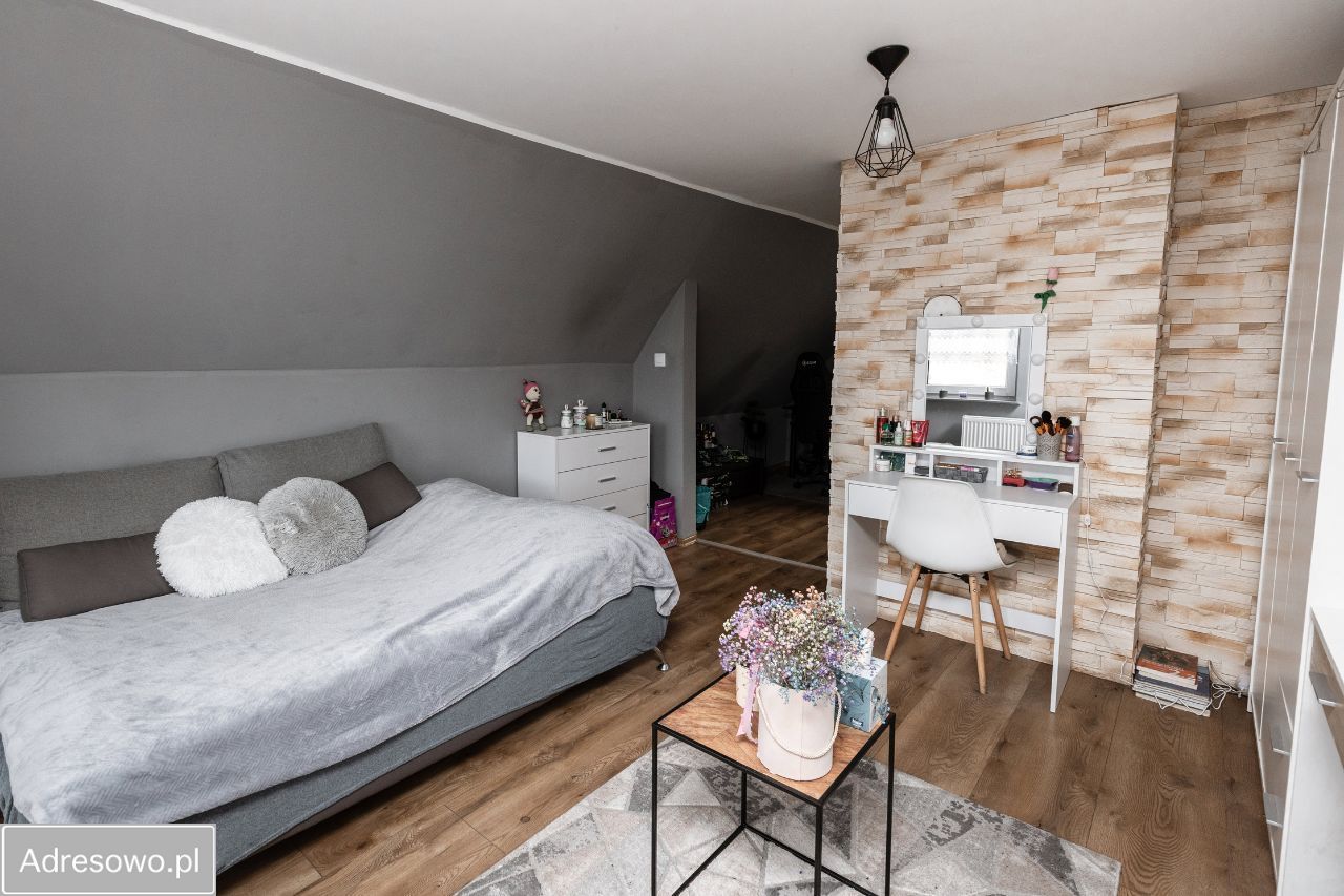 dom wolnostojący, 5 pokoi Lgiń. Zdjęcie 4