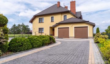 dom wolnostojący Zalesie
