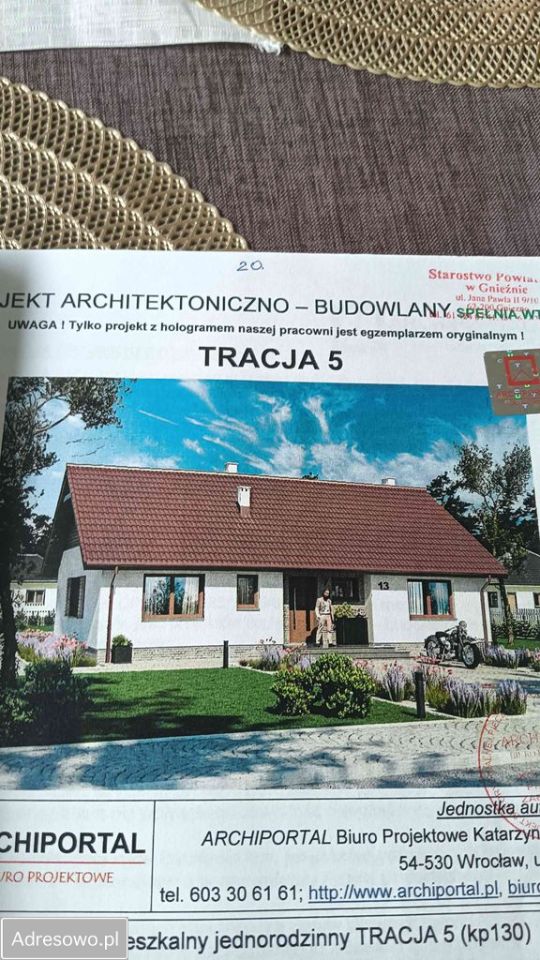 dom wolnostojący, 4 pokoje Wiekowo