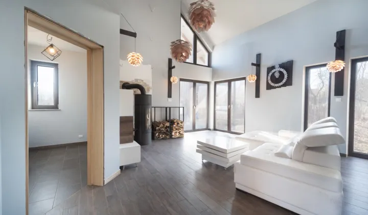 dom wolnostojący, 6 pokoi Trześcianka