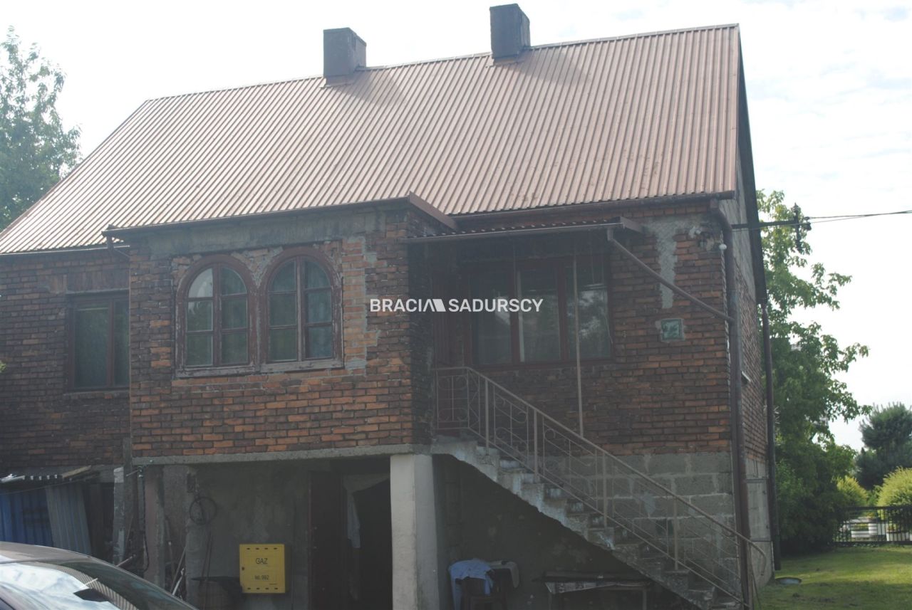 dom wolnostojący, 6 pokoi Targowisko. Zdjęcie 3