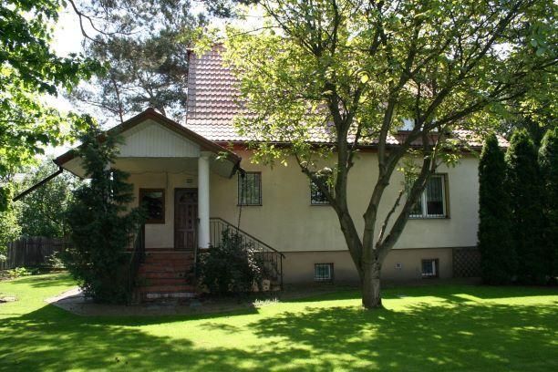 dom wolnostojący, 4 pokoje Józefów Michalin, ul. Asnyka. Zdjęcie 1
