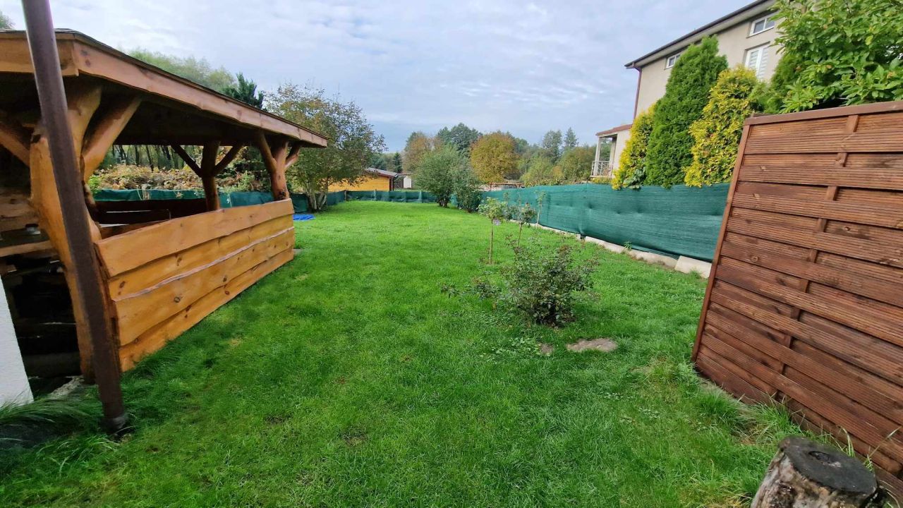 dom wolnostojący, 8 pokoi Brzeziny, ul. Marii Skłodowskiej-Curie. Zdjęcie 18