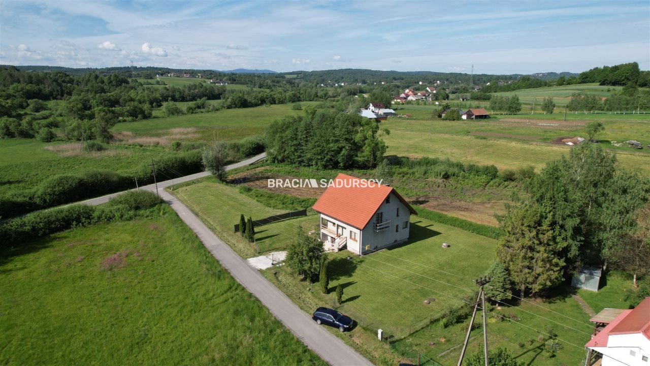 dom wolnostojący, 5 pokoi Poręba Spytkowska, ul. Graniczna. Zdjęcie 36