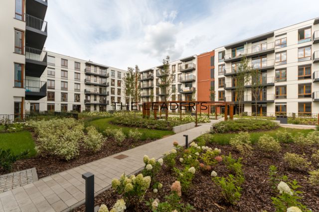 Mieszkanie 3-pokojowe Warszawa Wilanów, ul. Jerzego Holzera. Zdjęcie 9