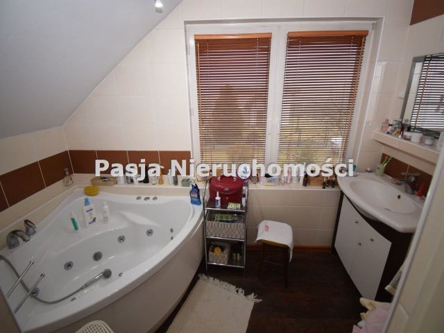 dom wolnostojący, 4 pokoje Płock, ul. Szpitalna. Zdjęcie 16