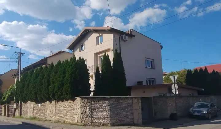 dom wolnostojący, 5 pokoi Busko-Zdrój, ul. Grunwaldzka