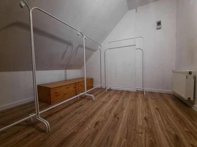 dom wolnostojący, 4 pokoje Cybinka, ul. Matejki. Zdjęcie 14