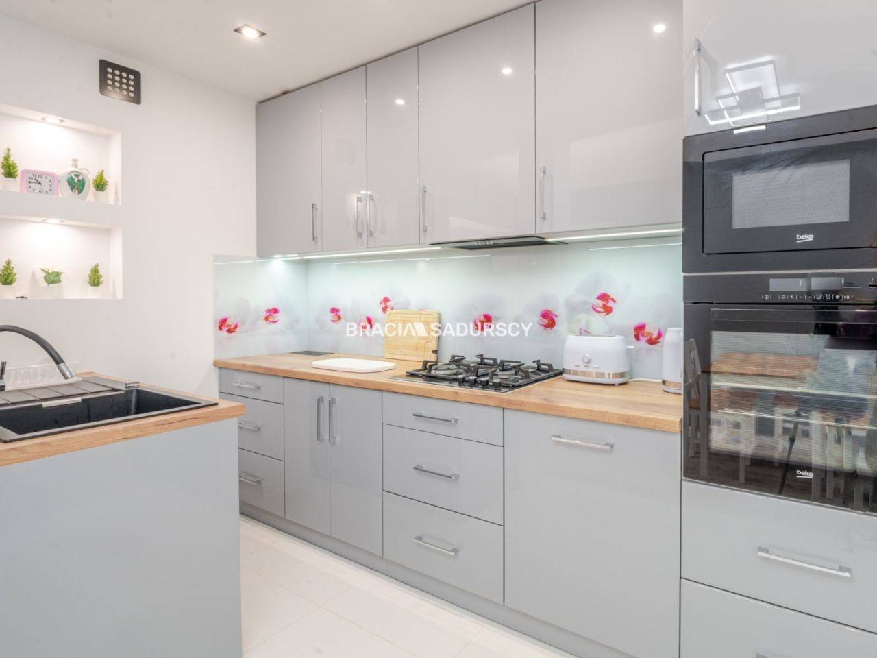 dom wolnostojący, 5 pokoi Polanka Hallera. Zdjęcie 7