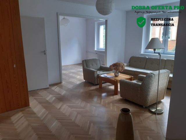 dom wolnostojący, 6 pokoi Gdańsk Oliwa, ul. Świerkowa. Zdjęcie 1