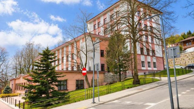 Lokal Krynica-Zdrój, ul. Zdrojowa. Zdjęcie 1