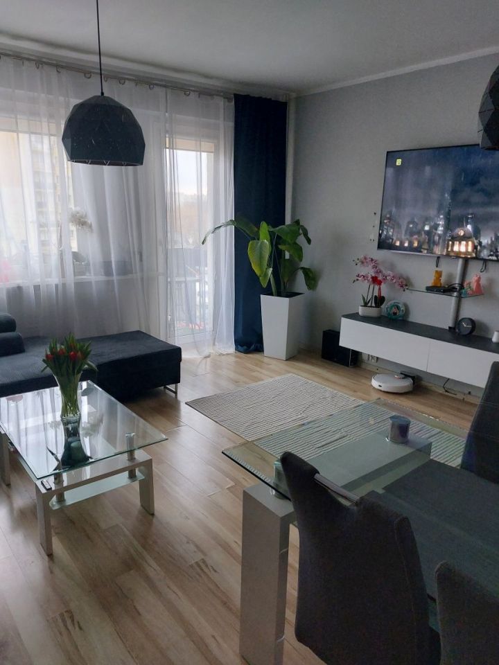 Mieszkanie 4-pokojowe Sieradz. Zdjęcie 1